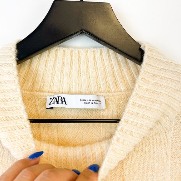 Zara Womens Size M Mock Neck Ribbed Knit Crop Sweater Acrylic Blend Cream - Picture 3 of 10